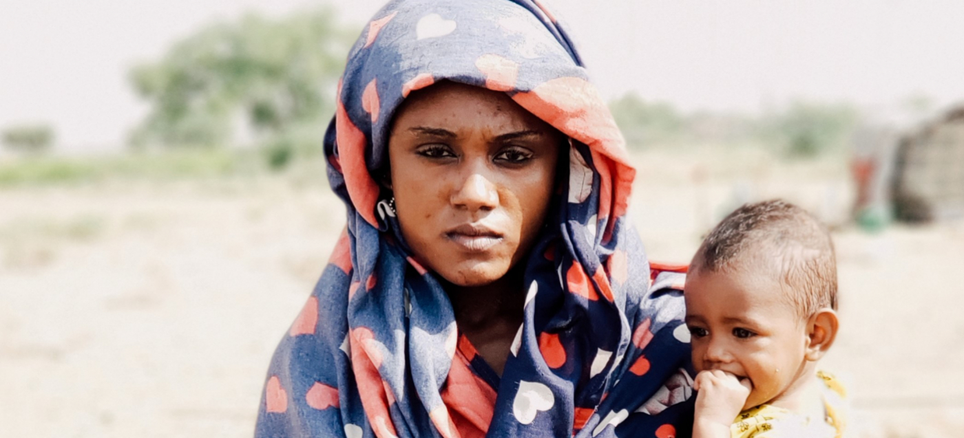 Frau und Kind im Jemen 