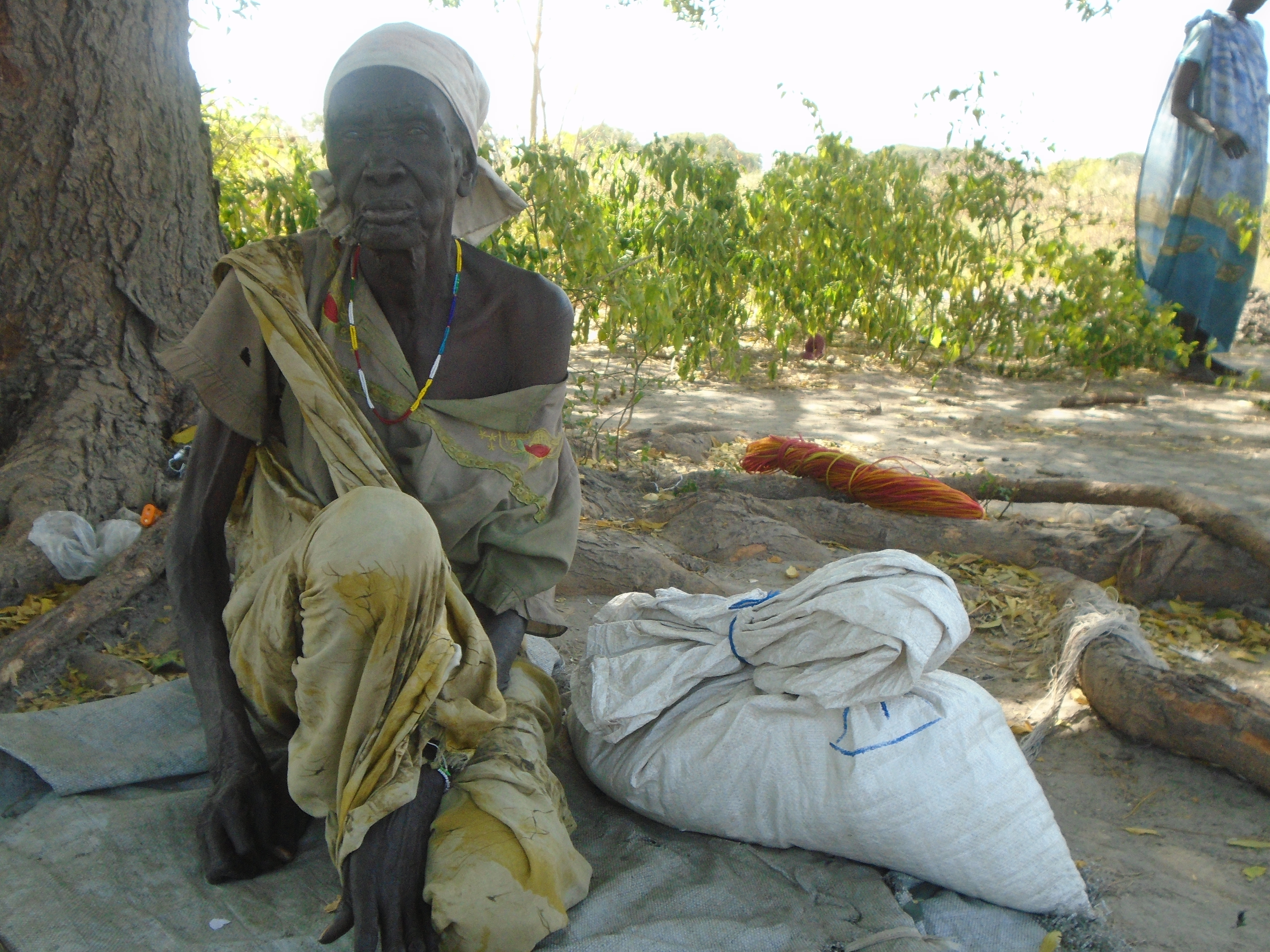 Nach Flucht und Vertreibung und einem Dasein fern der Heimat kehren viele  Südsudanesen voller Hoffnung in ihre Heimatdörfer zurück. Doch auch in  Gemeinden wie Tonga herrschen Hunger und Entbehrung.