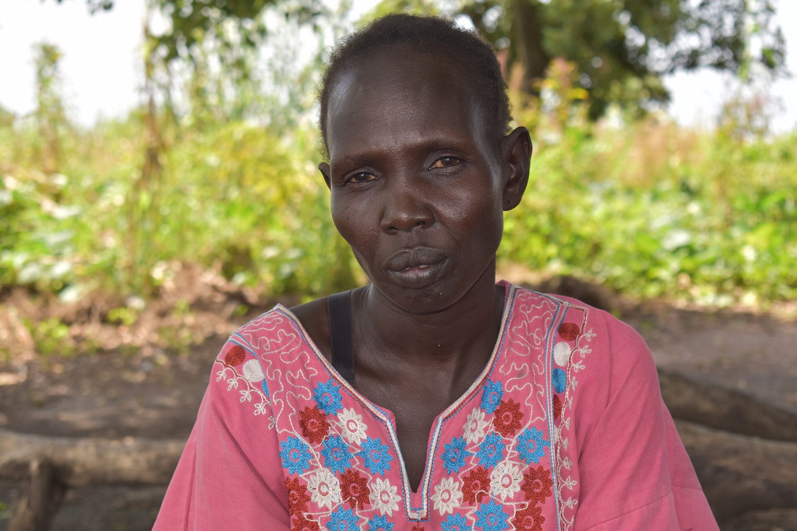 Martha Adol hat ihre gesamte Ernte verloren. Die Lebensmittel sind der Frau ein großer Segen. Dadurch ist die Ernährung ihrer Kinder gesichert.