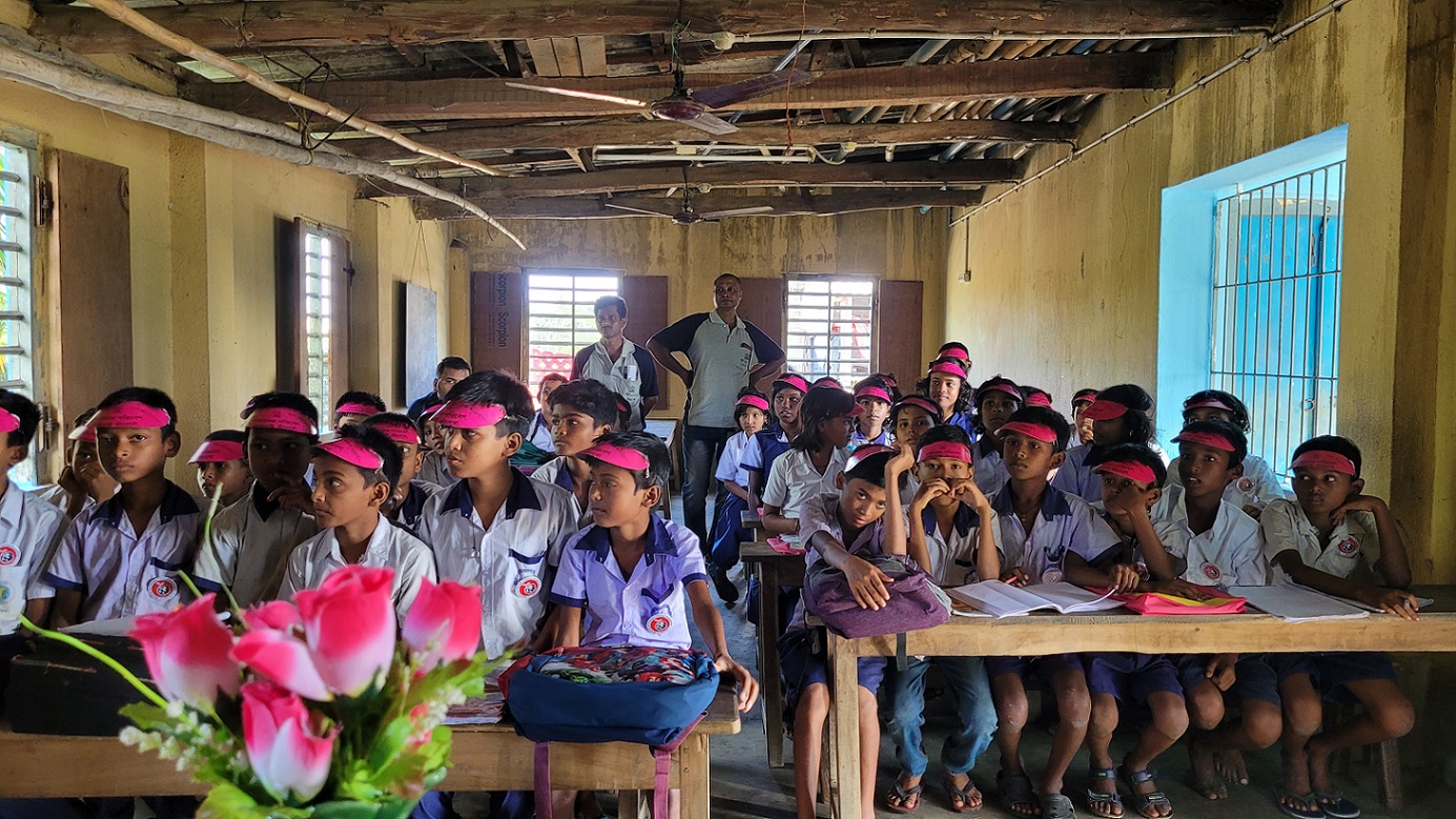 Eine Schulklasse auf den Sundarbans