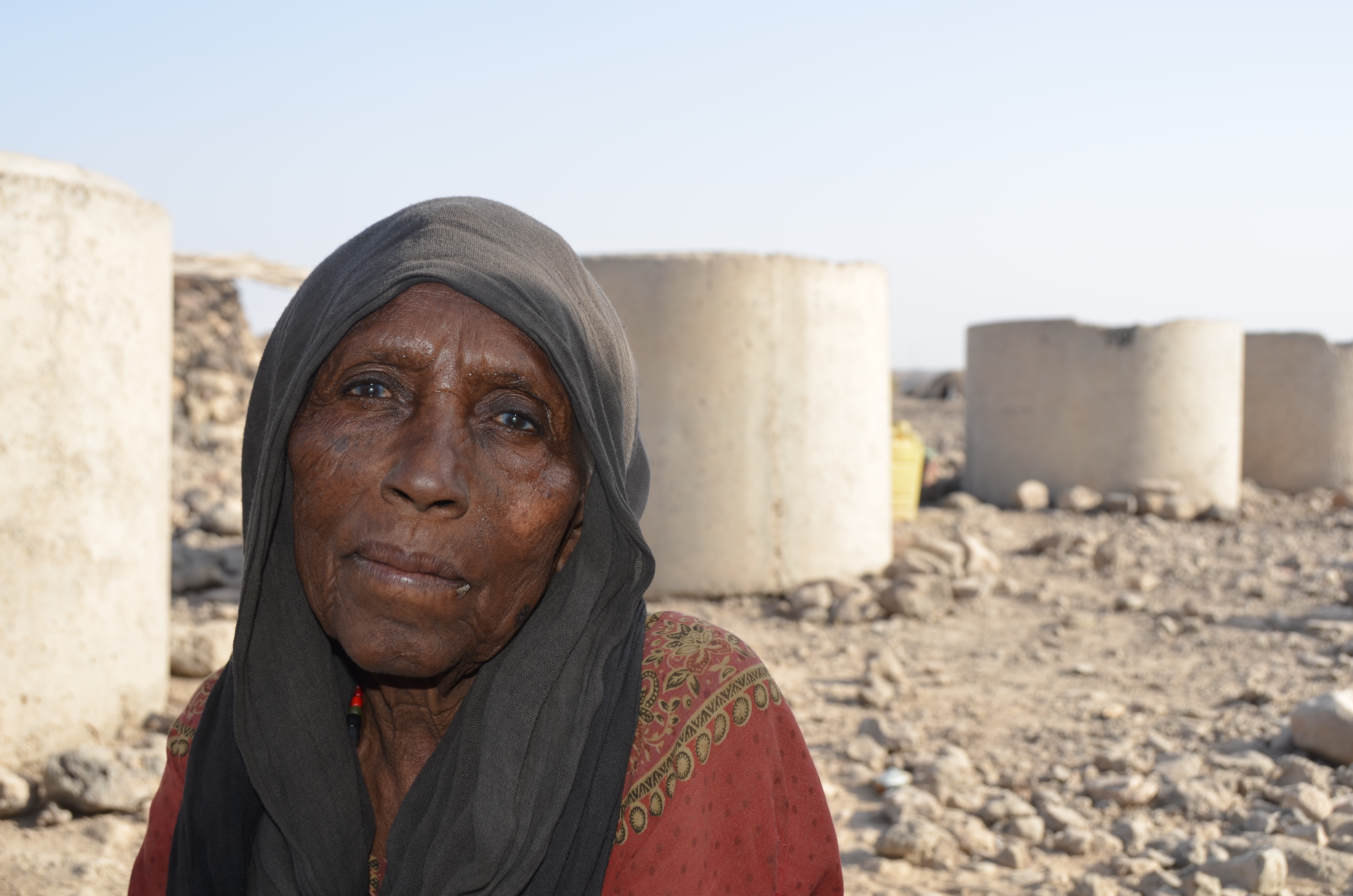 Fatema (55) aus Kori, Region Afar: "Letzte Nacht habe ich geträumt, dass es regnet." Fatema (55) aus Kori, Region Afar: "Letzte Nacht habe ich geträumt, dass es regnet."