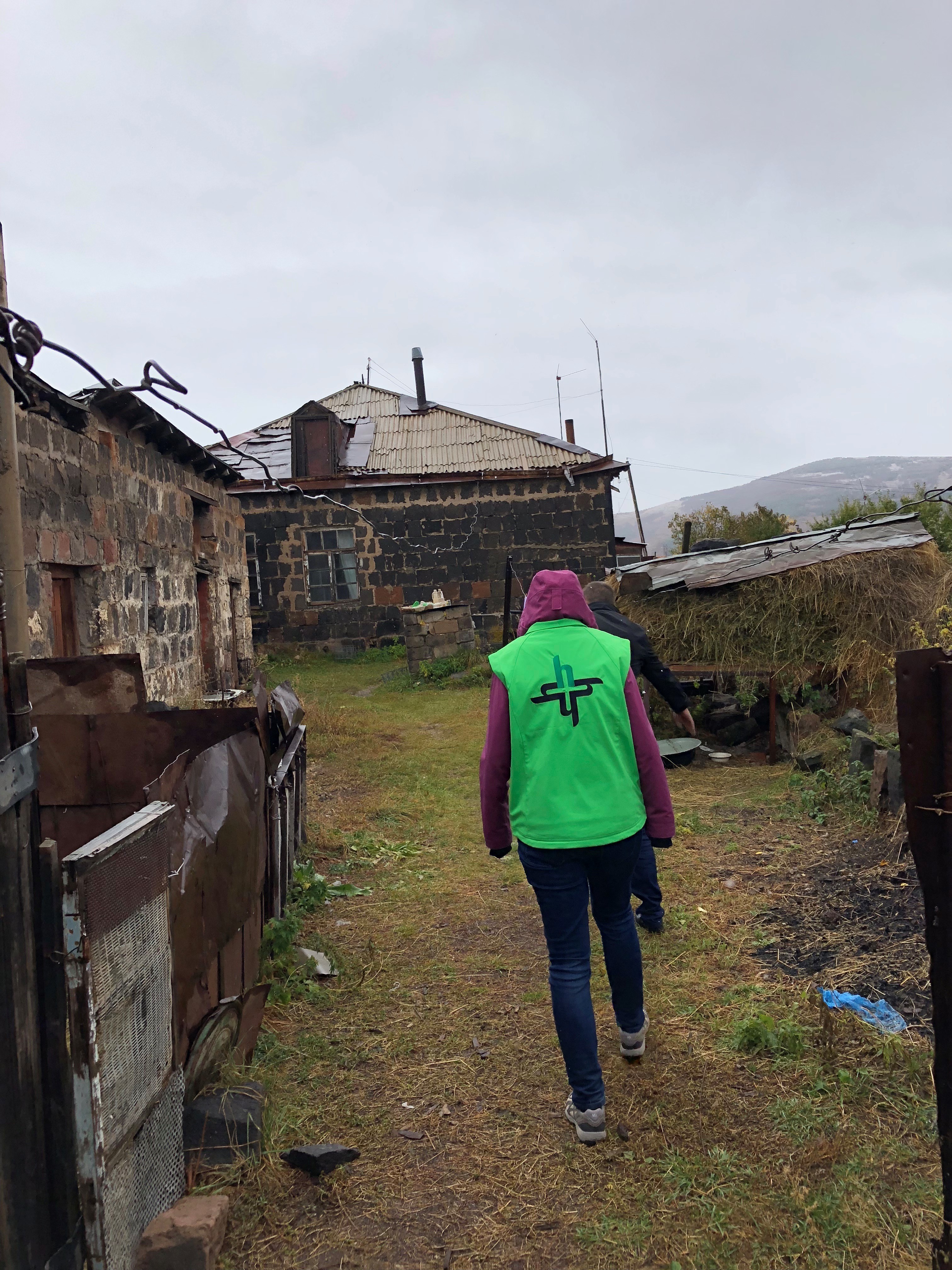 Armut und Elend wohin man schaut: In ganz Dschadschur sieht man zerfallene Häuser, unbefestigte Straßen und graue Tristesse.