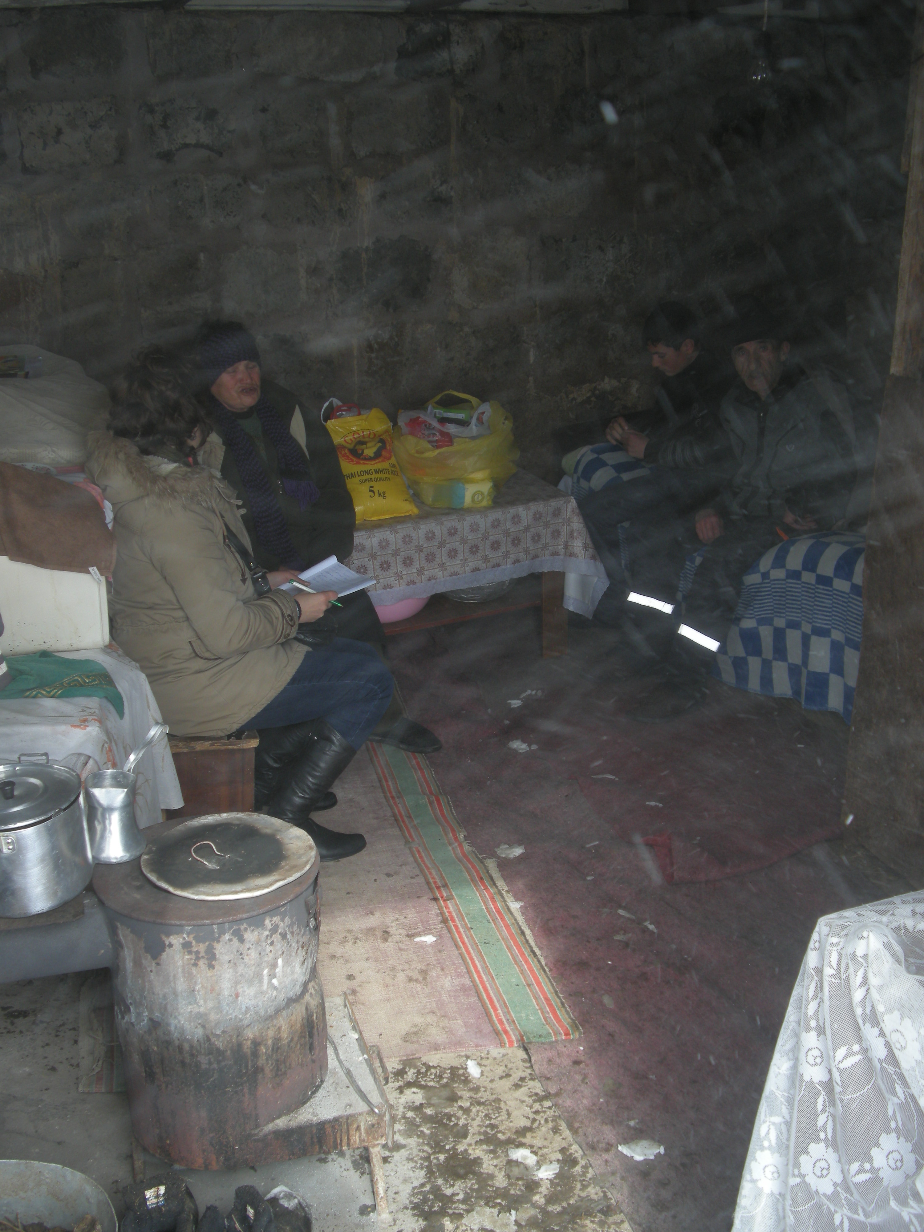 Armut und Kälte in Dschadschur, Armenien