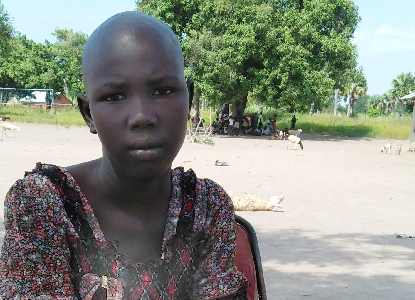 Mädchen wie Adut Majok (6) sind oft besonders benachteiligt und haben noch schlechtere Bildungschancen als die Jungen. Das Projekt sieht deshalb gezielte Fördermaßnahmen für Mädchen vor. Mädchen wie Adut Majok (6) sind oft besonders benachteiligt und haben noch schlechtere Bildungschancen als die Jungen. Das Projekt sieht deshalb gezielte Fördermaßnahmen für Mädchen vor.