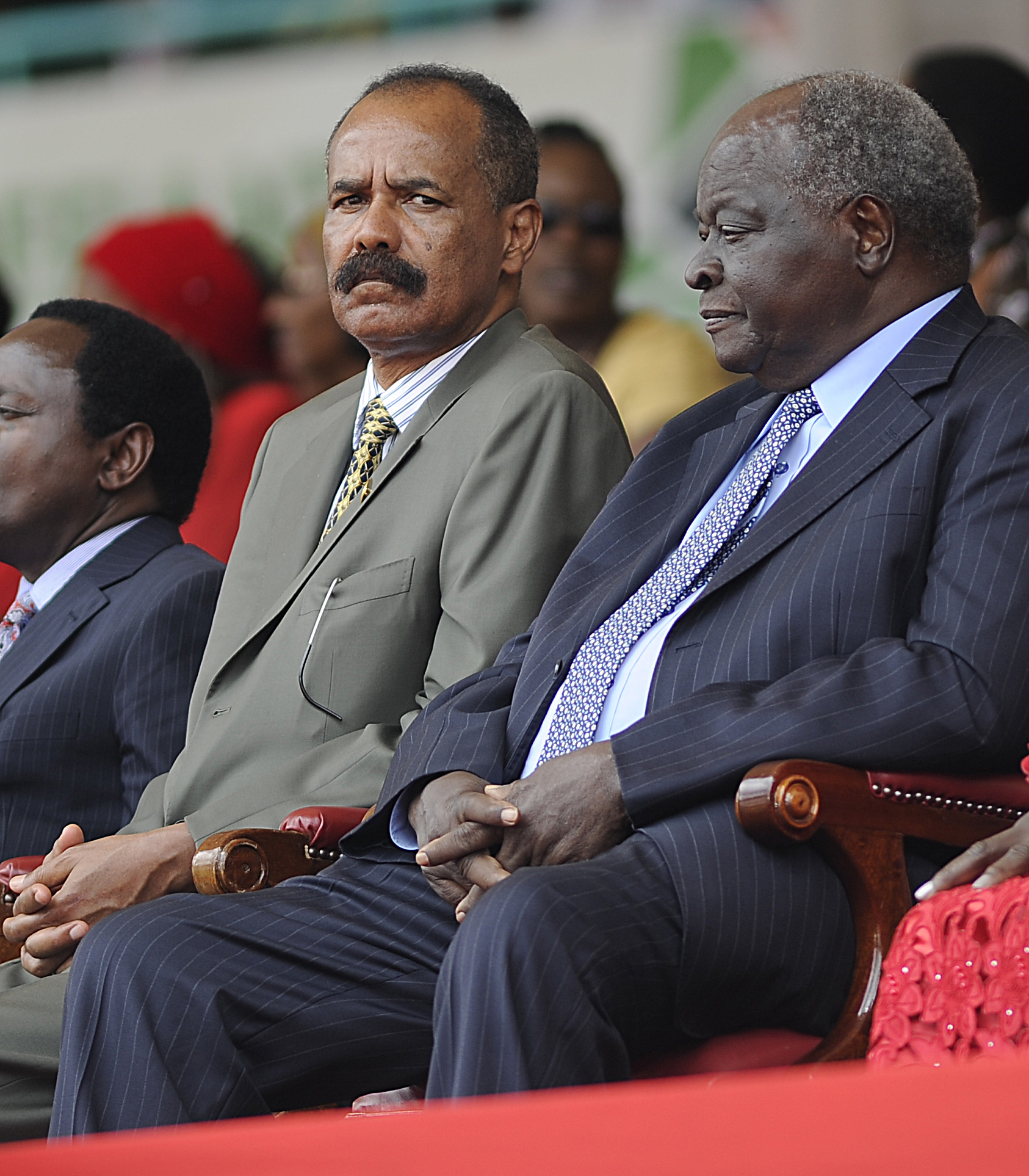 Unter Eritreas Präsident Isaias Afwerki (links) werden Menschenrechte im Land auf vielfältige Weise missachtet. Die Religionsfreiheit ist stark eingeschränkt. Unter Eritreas Präsident Isaias Afwerki (links) werden Menschenrechte im Land auf vielfältige Weise missachtet. Die Religionsfreiheit ist stark eingeschränkt.
