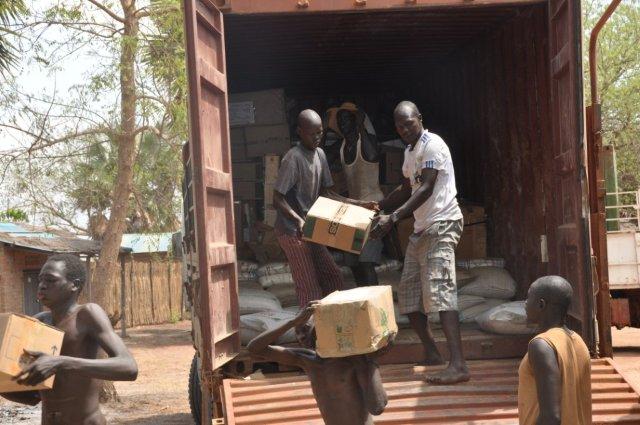 Hoffnungszeichen möchte Lebensmittel und Hilfsgüter per LKW nach Mapuordit schaffen und an die Gemeinschaft übergeben.