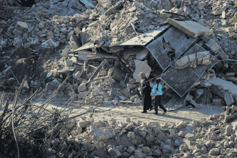 Im Libanon sind über eine Million Menschen auf der Flucht. Sie haben alles verloren und sind dringend auf Hilfsgüter angewiesen.