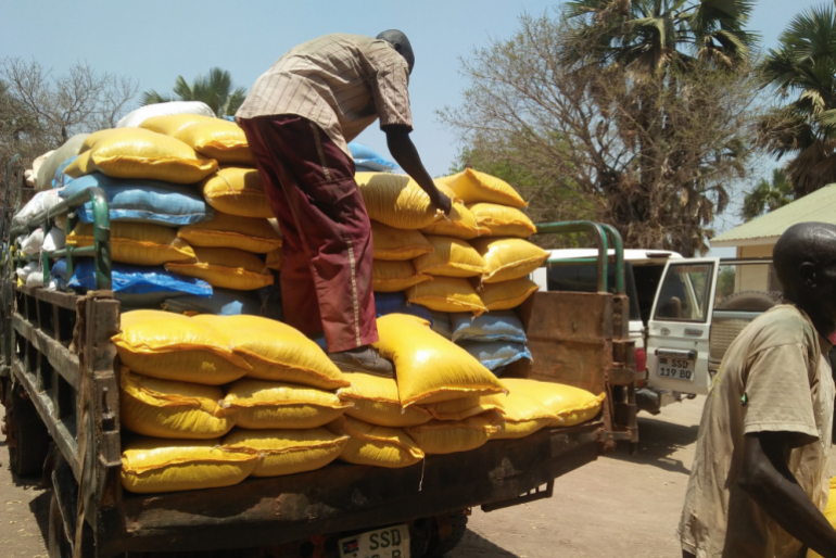 In Rumbek schult Hoffnungszeichen Gefängnispersonal im Umgang mit psychisch Kranken und unterstützt die Einrichtung mit Hilfsgütern.