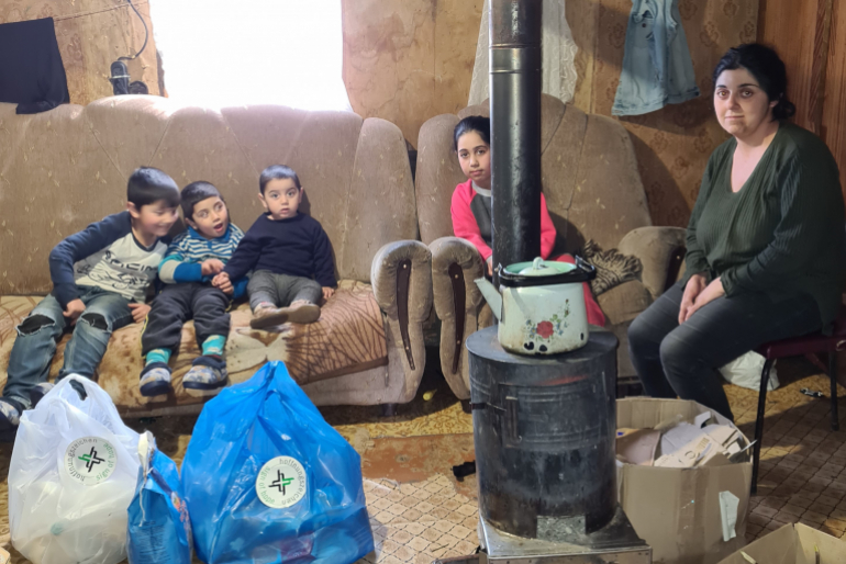 Für die sechsköpfige Familie sind unsere Nahrungsmittel eine enorme Hilfe.  Der Vater liegt derzeit im Krankenhaus, was die Versorgung der Familie sehr  erschwert.