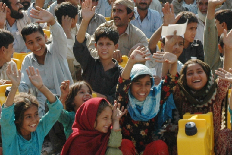 Hoffnungszeichen half 2010 bei Überschwemmungen im Swat-Tal in Pakistan