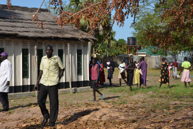 Die Mitarbeiter der Klinik überweisen Kinder wie Monydeng an die Missionarinnen der Nächstenliebe, die ein spezielles Ernährungsprogramm eingerichtet haben.