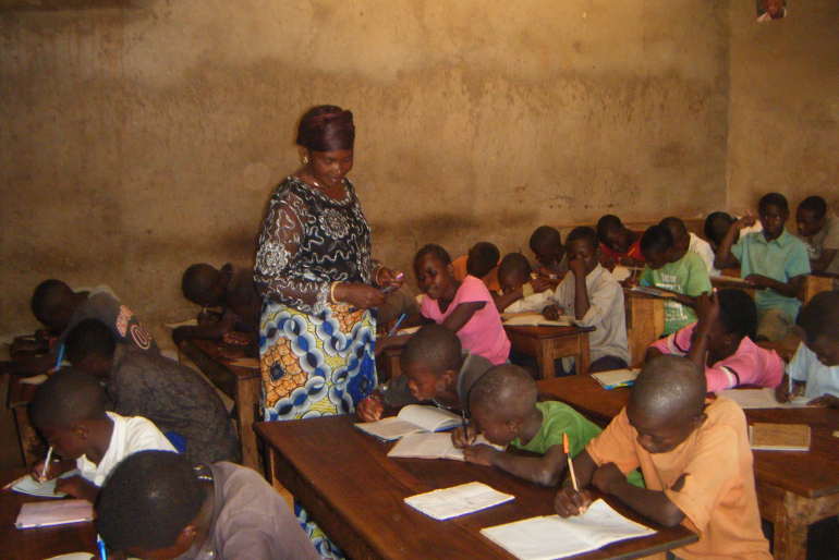 In den Einrichtungen finden Straßenkinder Bukavus Obhut und Obdach; sie werden dort ausgebildet und auf ein normales Leben vorbereitet. Doch die Räumlichkeiten sind in die Jahre gekommen und komplett ausgelastet.