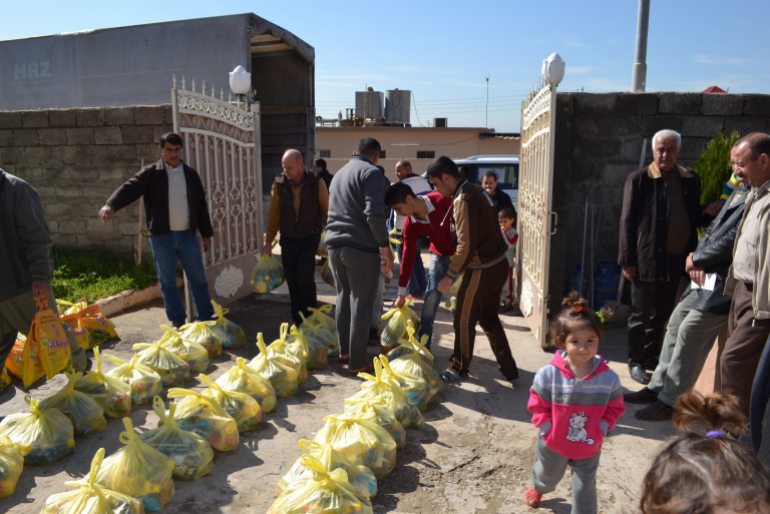 Mit unseren Hilfsaktionen konnten wir seit August 2014 viele Familien erreichen. Die Hilfsgüterverteilungen sind transparent und fair. So geht unser Partner AAS-I auch bei der aktuellen Verteilung vor.