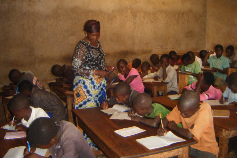 Hoffnungszeichen-Partner PEDER kümmert sich um die Straßenkinder. Sie erhalten Kleidung, Nahrung und Zugang zu Bildung sowie psychologische und wo nötig juristische Betreuung.