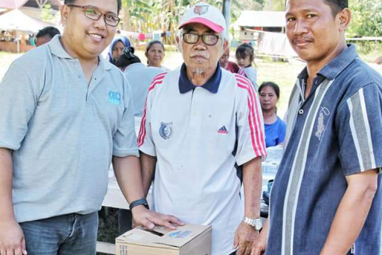 Unmittelbar nach der Katastrophe konnten wir gemeinsam mit unserem Partner 500 Familien mit wichtigen Hilfsgütern beistehen.