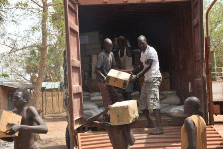 Hoffnungszeichen möchte Lebensmittel und Hilfsgüter per LKW nach Mapuordit schaffen und an die Gemeinschaft übergeben.