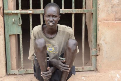 Emmanuel Ajuong (24) leidet an einer posttraumatischen Belastungsstörung.  Der junge Mann musste miterleben, wie sein Onkel getötet und sein Zuhause niedergebrannt wurde. 