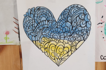 Ein ukrainisches Kind möchte sich mit diesem Bild für die Unterstützung bedanken.
