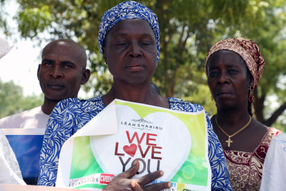 Pastor Lawan Andimi wurde von seinen Entführern ermordet. Die Familie der ebenfalls entführten Schülerin Leah Sharibu kämpft seit zwei Jahren für sie. „Wir lieben Dich!“ steht an ihrem 16. Geburtstag im Mai 2019 auf diesem Plakat ihrer Angehörigen. Pastor Lawan Andimi wurde von seinen Entführern ermordet. Die Familie der ebenfalls entführten Schülerin Leah Sharibu kämpft seit zwei Jahren für sie. „Wir lieben Dich!“ steht an ihrem 16. Geburtstag im Mai 2019 auf diesem Plakat ihrer Angehörigen.