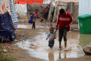 Schon im März kam es in Al-Hudaida zu Überschwemmungen; im Juni folgten weitere schwerste Regenfälle. Vor allem Menschen in Flüchtlingslagern leiden darunter.
