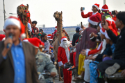 Karachi: Pakistanische Christen feiern mit einem Umzug fröhlich Weihnachten. Ein Gerichtsurteil gibt Grund zur Hoffnung für die religiöse Minderheit, doch auch Probleme bleiben.
