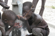 Zugang zu sauberem Trinkwasser und nachhaltiger Hygiene