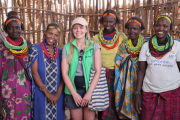 Hoffnungszeichen-Mitarbeiterin Sabrina Pohl auf Projektbesuch in Äthiopien. 