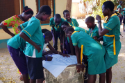 Begünstigte Kinder des Projekts „Bildung schenkt Zukunft“