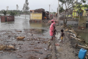 überschwemmungen indien zyklone