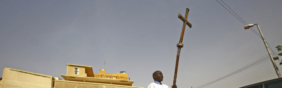 Christen im Sudan: Sie stellen nur 5 % der Bevölkerung in dem Land, das den Islam als Staatsreligion versteht und in dem die Scharia als erste Rechtsquelle dient.