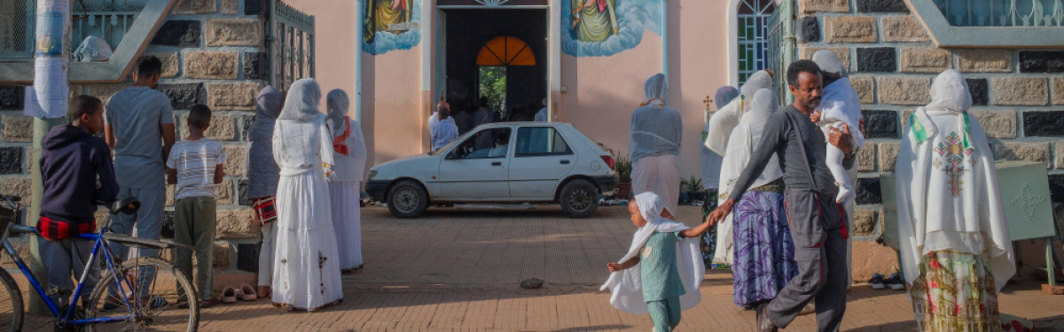 Mitglieder der orthodoxen Enda-Eyesus-Kirche in Asmara, am 27. September 2025: Auch Angehörige dieser staatlich offiziell anerkannten Kirche sind vor Verfolgung nicht sicher.