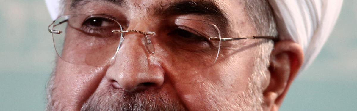 In die von Präsident Hassan Rohani ins Leben gerufene „Charta der Bürgerrechte“ wurde viel Hoffnung gesetzt. Tatsächlich steigt die Verfolgung von Christen seit Beginn seiner Amtszeit. In die von Präsident Hassan Rohani ins Leben gerufene „Charta der Bürgerrechte“ wurde viel Hoffnung gesetzt. Tatsächlich steigt die Verfolgung von Christen seit Beginn seiner Amtszeit.