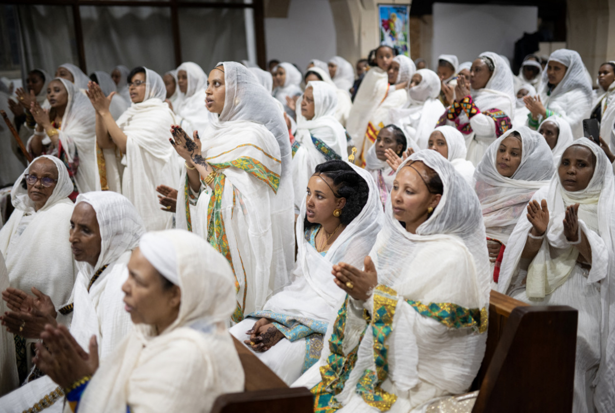 Aufgrund der massiven Verfolgung in Eritrea verlassen viele Menschen das Land. In Birmingham (Großbritannien) feiern hunderte eritreische Emigranten 2025 das Osterfest.